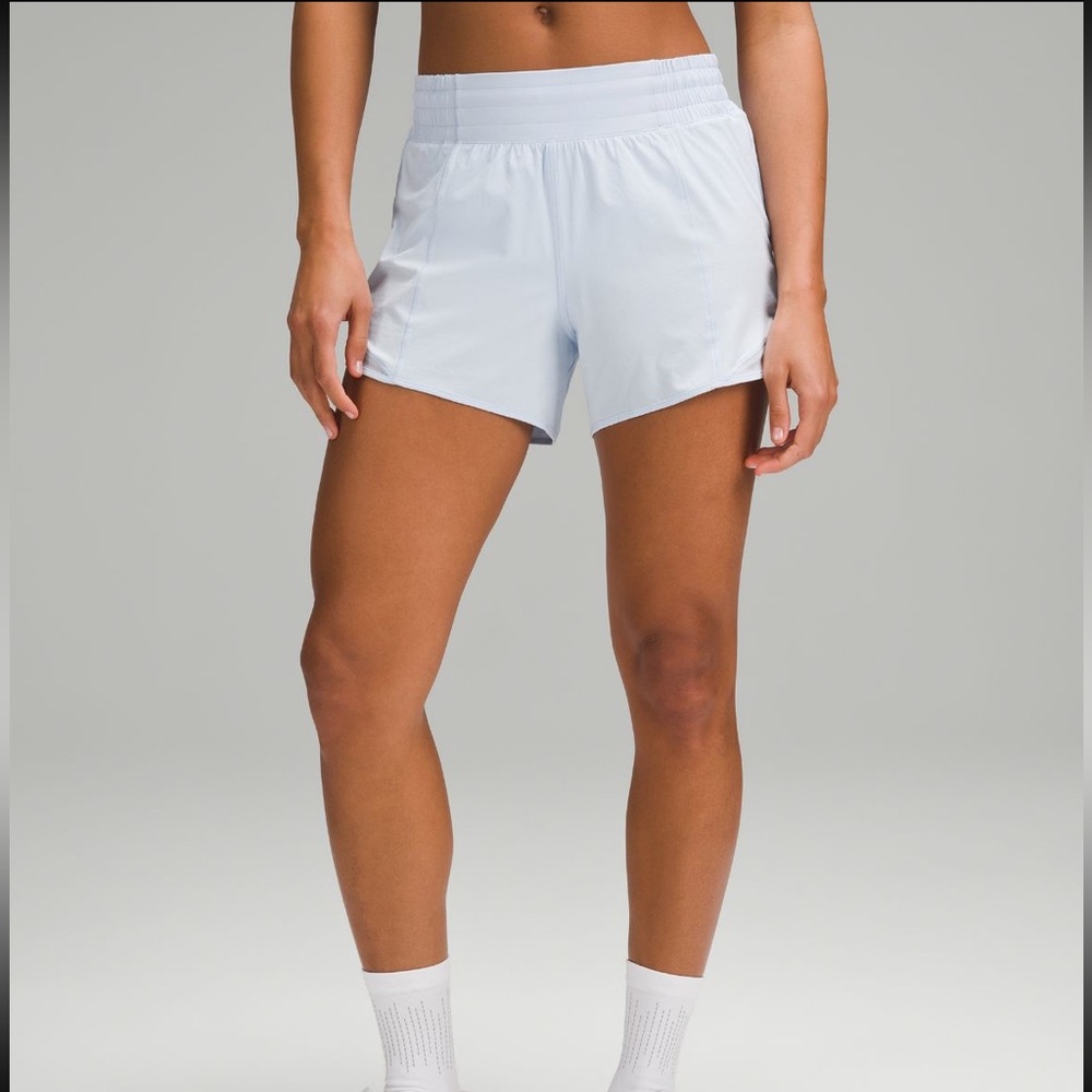 Lulu lemon hotty hot lined short 4”